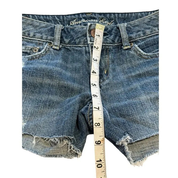 American Eagle Size 2 Shortie Distressed Cutoff Jean‎ Shorts - Picture 6 of 6